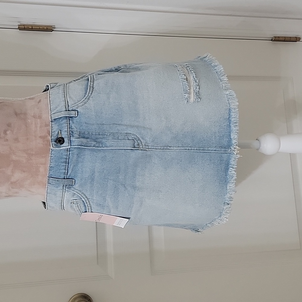 Dressup Size M Light Wash Distressed Denil Mini Skirt, Frayed Hem, NEW